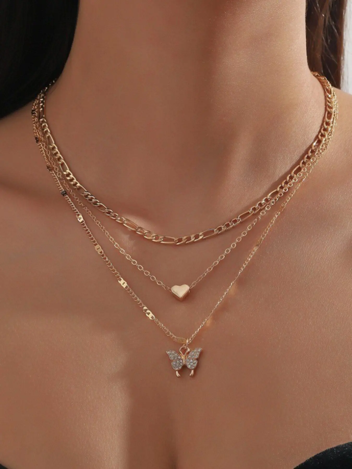 Dainty 3 Layered Butterfly Heart Pendant Necklace for Women Figaro Chain Multi‑Layer Choker Necklace Sparkling Rhinestone Butterfly Charm Stackable Neck Jewelry Ideal Christmas Birthday Holiday Gift for Teen Girls Ladies Boho Style Necklace