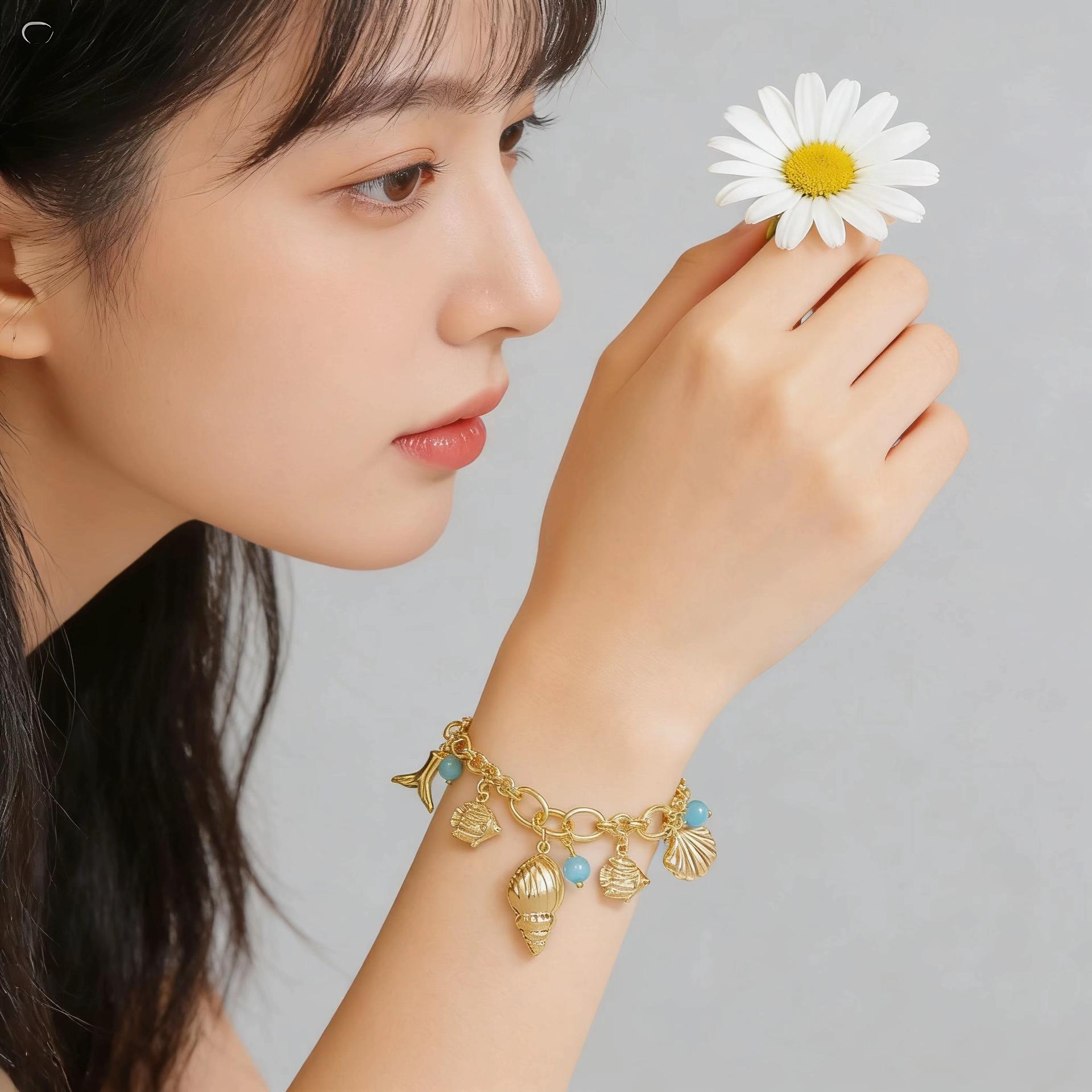 Ocean Inspired Shell Conch Mermaid Tail Bracelet, 18K Gold Plated with Blue Cat Eye Stone, Minimalist Unique Design, Trendy Summer Beach Jewelry for Women, Perfect for Daily Wear, Vacation & Beach Outfits