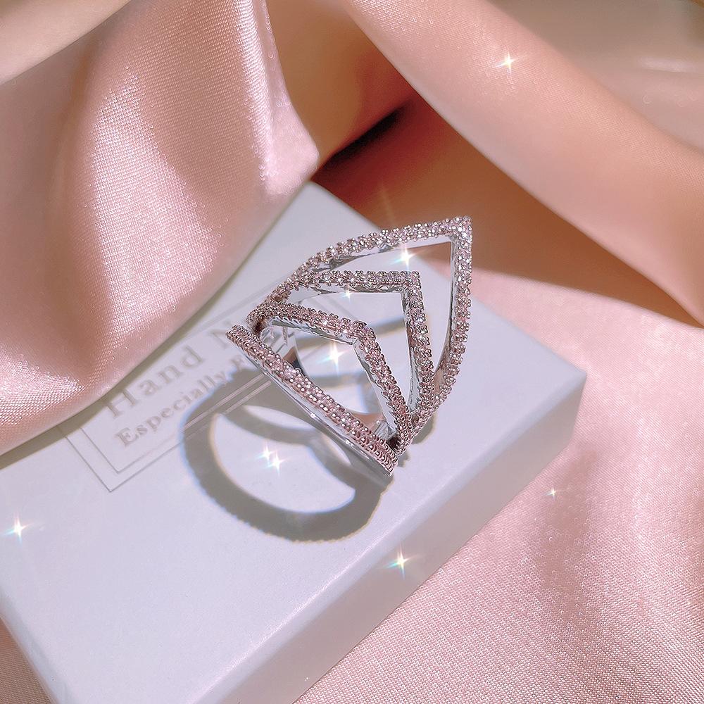 women's  rose golden net line  unique personality strip simple  Hypoallergenic Classic Elegant Radiant V-Band Synthetic Moissanite Engagement Anniversary  Ring