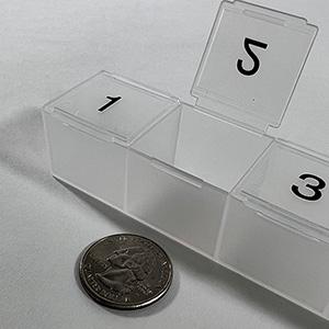 Monthly Pill Organizer| 31 compartments, 1 per Day, 4 Week Full Month 31 Day Pill Organizer| Includes Tray and 8 Removable compartments