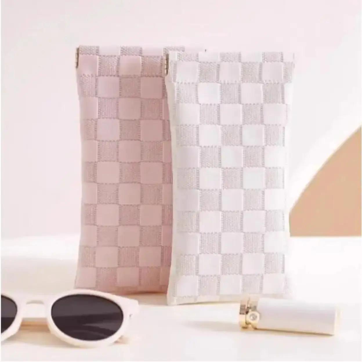 2 Pack Sunglasses Pouches, Textured Pu Leather Portable Organizer For Men And Women, Self‑Closing Squeeze Top, Universal Fit Glasses Storage Pouch For Summer Outfit And Travel Essentials