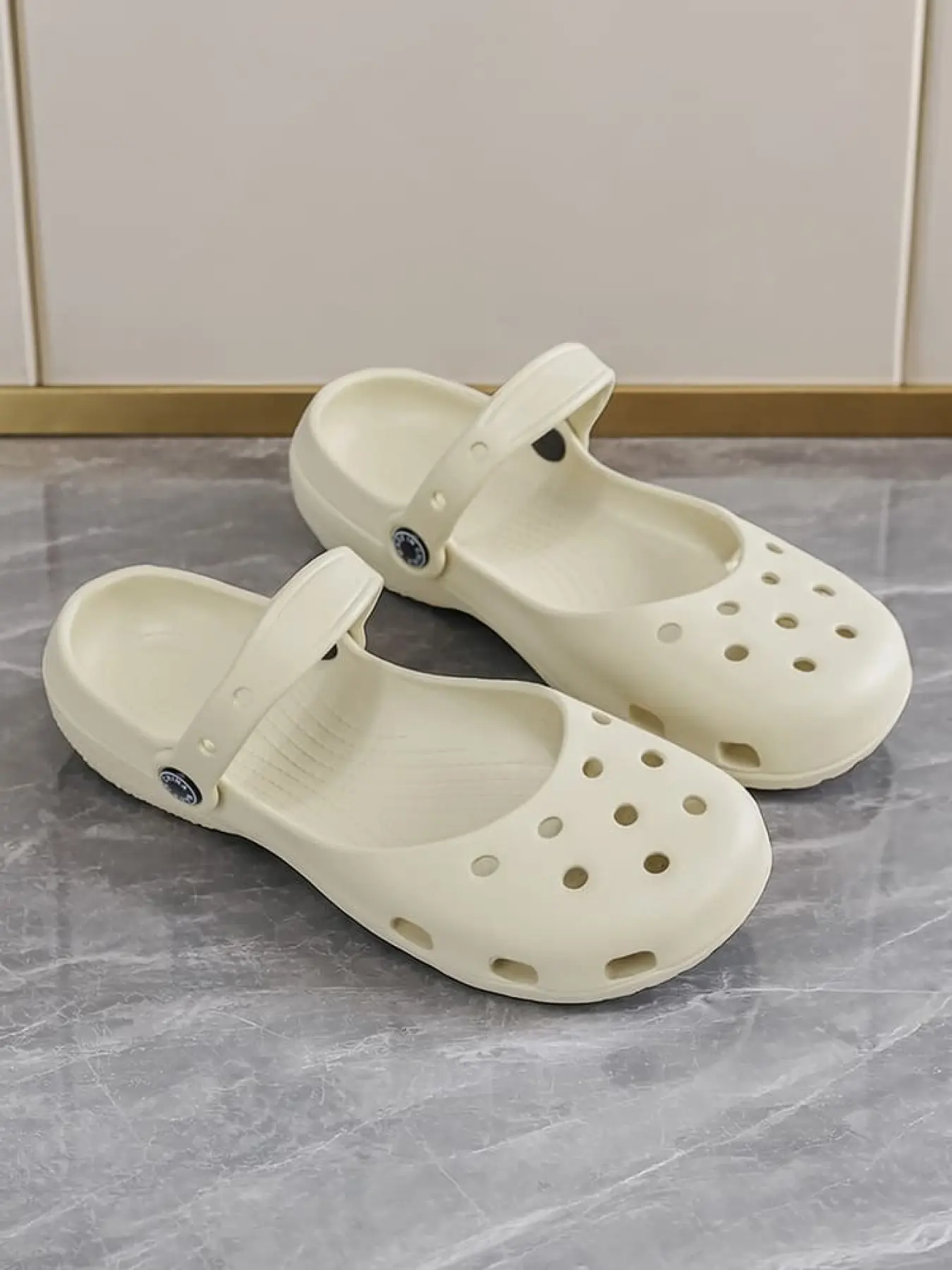 1 Pair Minimalist Women's Closed Toe Slip Resistant Slides, Non Slip Soft Home/Daily - Quick Dry Durable Skin-Friendly, Casual slides