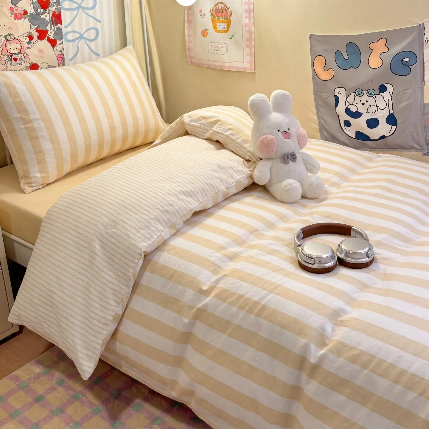 3Pcs Vertical Stripes Cozy Bedding Set, Soft Breathable Premium Fabric, 1 Duvet Cover + 2 Pillowcases Without Filler, Single Double Queen Size, All Season Machine Washable, Duvet Cover Sets, Striped Bedding Set