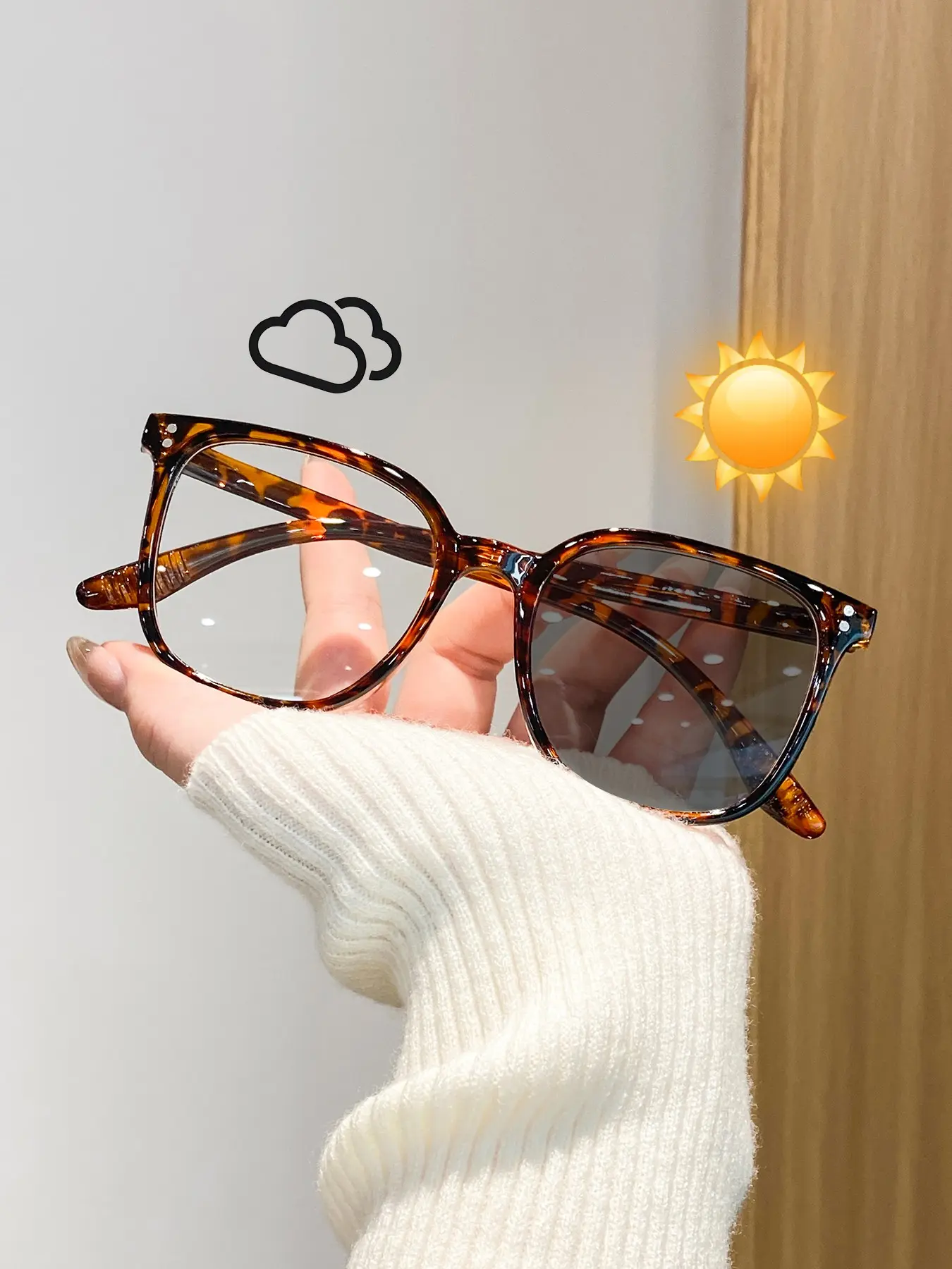 Women's Square Photochromic Glasses, Color Changing Casual Style, Unique Personality, All Seasons Fashion Eyewear