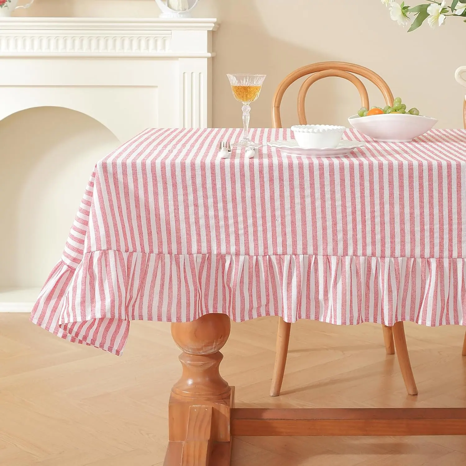 55” Square Ruffled Edge Cotton Blend Tablecloth with Tassel - Farmhouse Home Decor, Washable Wrinkle-Free Red Outdoor Picnic Cover for Christmas Day (DIY Home Decoration Accessory)