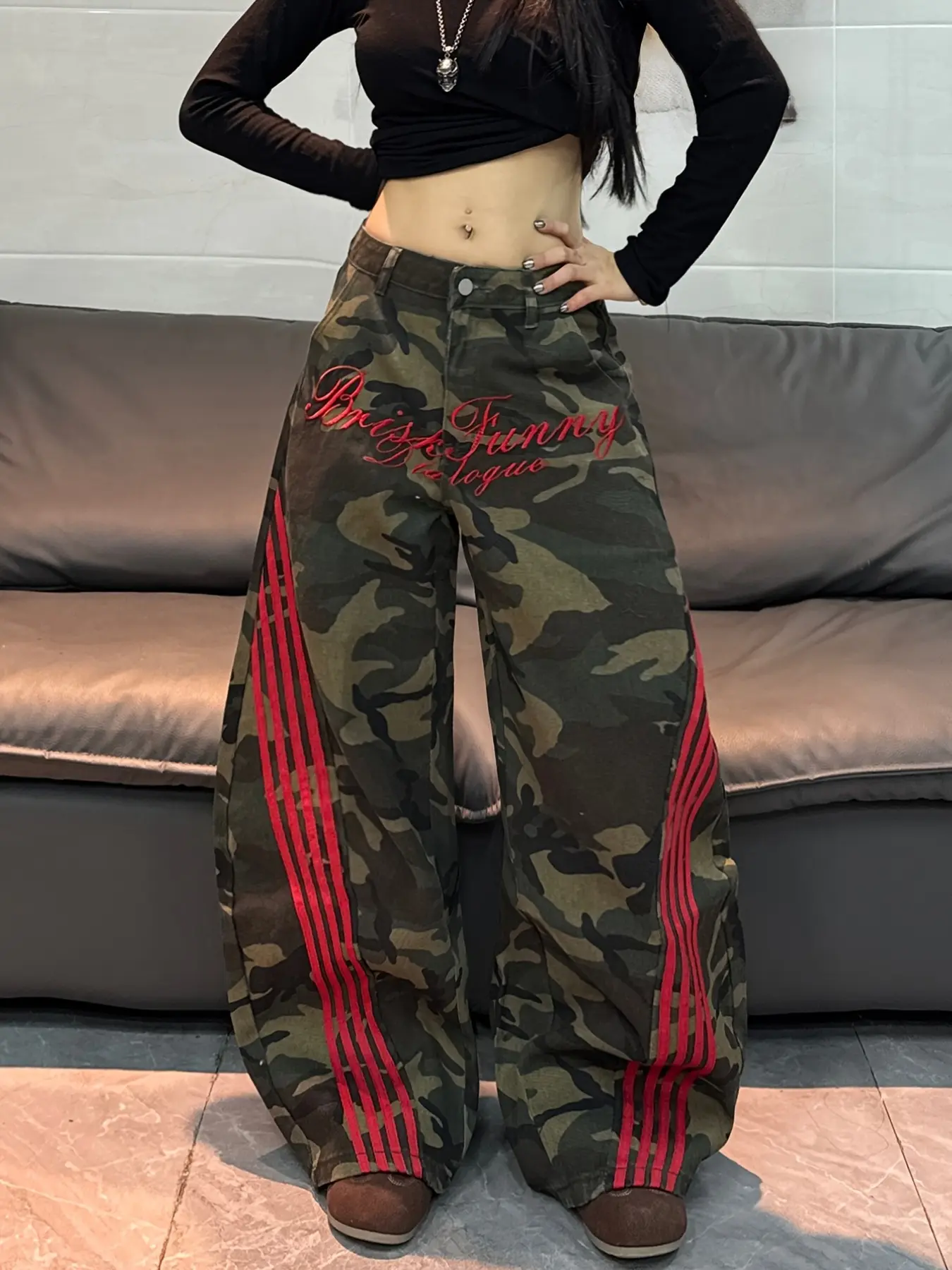 American Vintage Camouflage Patchwork Side Stripe Women's High Waist Jeans, Letter Embroidery, Washed Denim, Hip Hop Streetwear Style, Loose Fit, Fashion Jeans