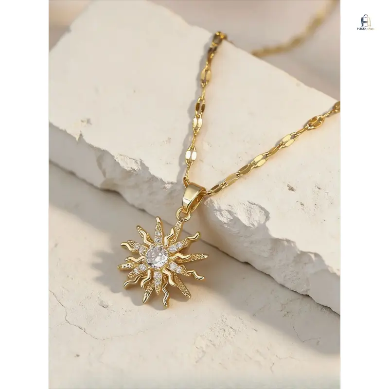Vintage Copper Inlaid Zircon Sun Totem Pendant Necklace, Dainty Necklace, Elegant Women's Daily Commute Party Jewelry, Perfect Gift for Her, Fashion Chic Accessories, Chain Necklaces
