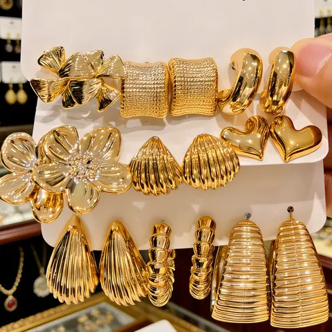9 Pairs Vintage Elegant Flower Shell C-Shaped Earrings Stack Set, Cute Ear Jewelry for Women, All Seasons Fashion Accessory, Perfect Gift, Vintage Appeal, Chic Gorgeous Jewelry