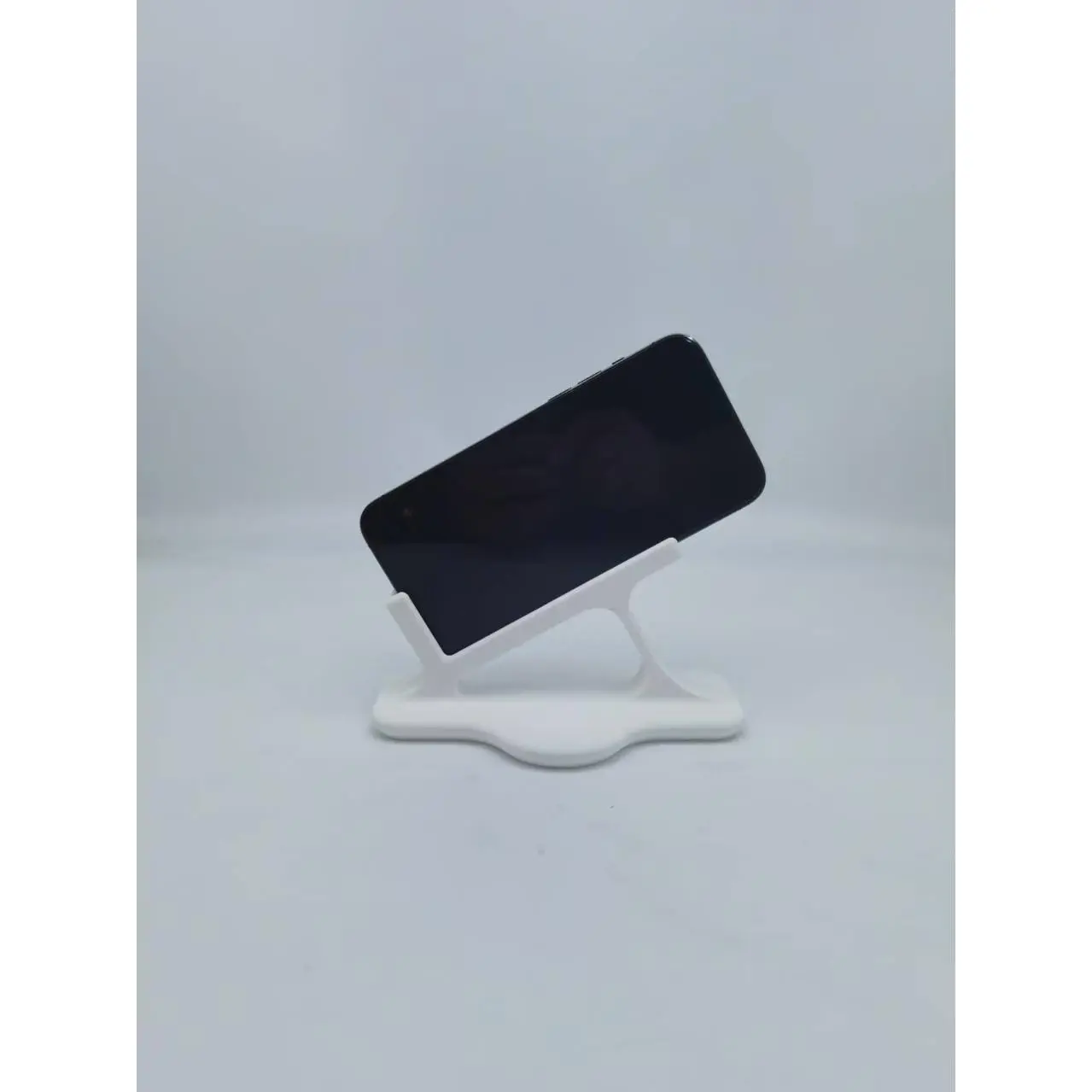 1 Bedside Side-Placement Phone Holder | Hands-Free, Drop-Proof Design, a Lazy Person's Essential Tool Suitable for Bedside and Living Room Sofas! Ergonomic Curved Base, Non-Slip Grip, Durable Plastic Material, an Ideal Choice for Watching Videos