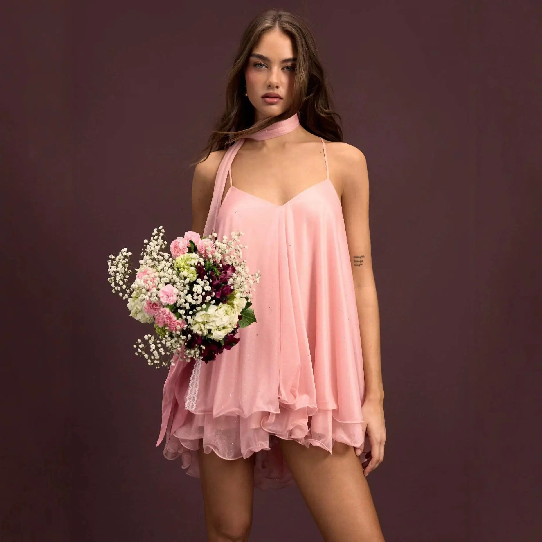 Cider V-Neck Halter Ruffled Hem Tulle Glitter Mini Dress Casual Wear Sexy Glamorous Women's Party Clubbing Festival Gown, Oversized Loose Fit Bounce Sundress with Scarf for Summer SohoChic