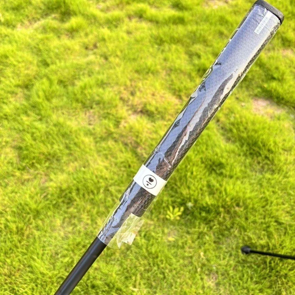 New LAB DF3 Oversized, Balanced, and Stable Putter - Golf Putter for Men and Women with Automatic Ball Pickup Function