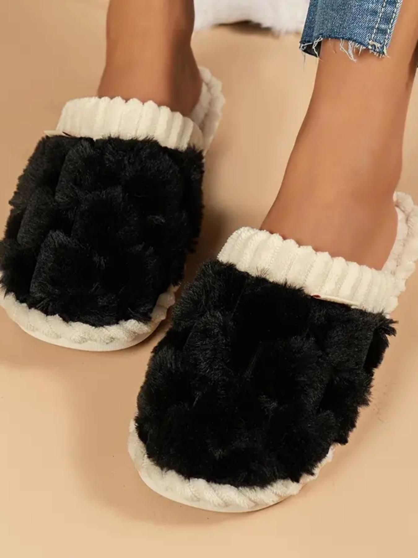 Women’s & Men’s Checkered Faux Fur Plush Slippers – Cozy Smooth Soft Furry Indoor Shoes, Thick Warm Fleece Lining for Ultimate Comfort, Classic Check Pattern Design, Non-slip Durable Sole, Lightweight Quiet Bedroom House Shoes, Footwear