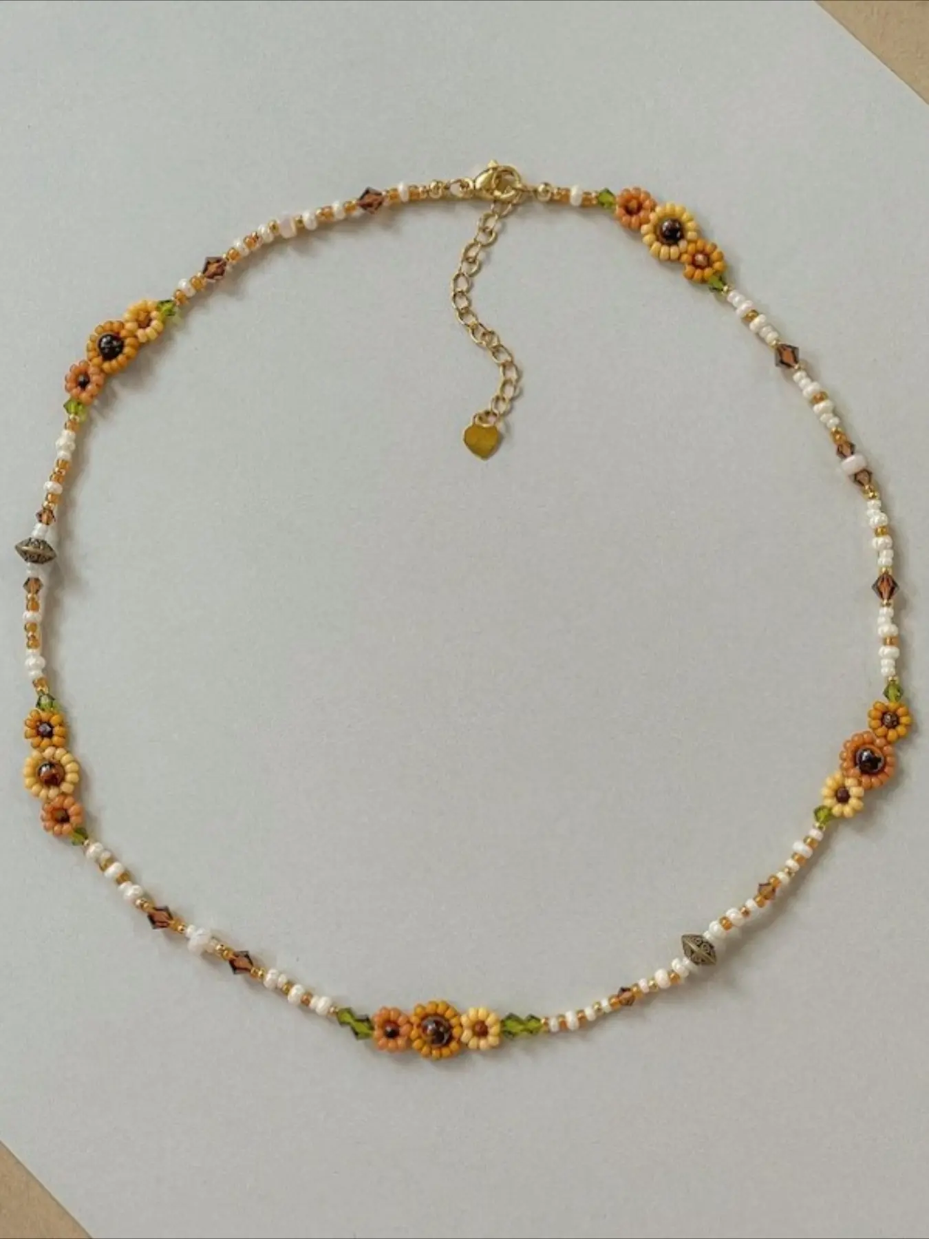Choker Necklace Glass Beaded Flower Leaf Pendant Necklace Minimalist Jewelry