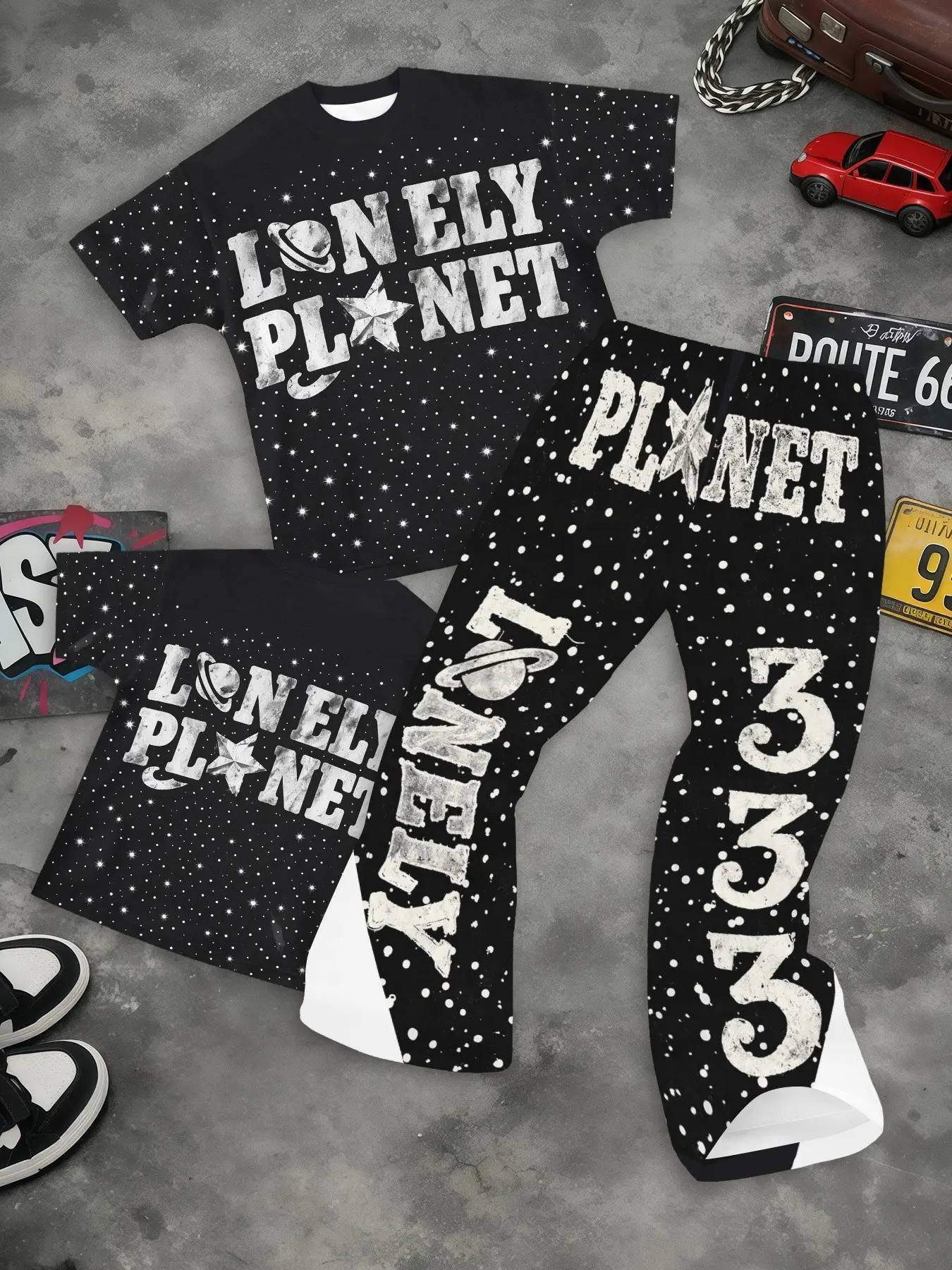 Toddler Boys Black Starry Sky Full Print "LONELY PLANET" Distressed Letter Short Sleeve Tee 2 Piece Streetwear Set, Oversized Hip Hop Top + Baggy Curved Knife Long Pants Retro Kids Summer Outfit Graphic Print Set 2–10Y