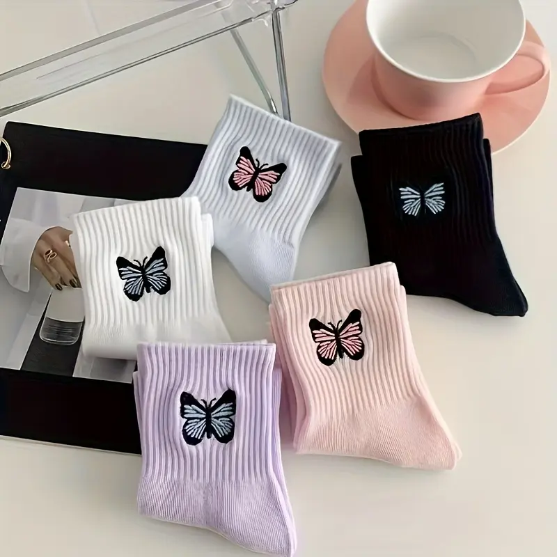 5 Pairs Women's Butterfly Crew Socks Fun Embroidered Butterfly Socks for Girls Teens Casual Mid Calf Socks Pastel Black White Purple Pink Fashion Socks Everyday Streetwear Outfit Accessories Trendy Gift Set Ideas for Friends Sisters Daughters Daily Wear