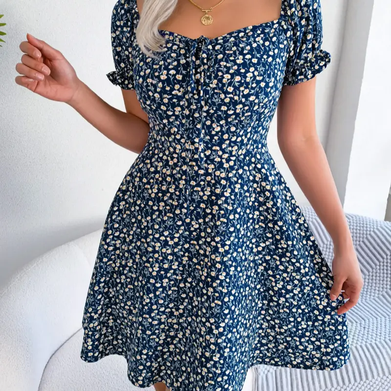 Women's Ditsy Floral Print Tie Front Drawstring Adjustable A Line Dress, Summer Outfits 2024, Boho Romantic Frill Sweetheart Neck Short Dress for Beach Vacation Holiday, Frenchy Style Casual Summer Clothes Women, Floral Print Dresses