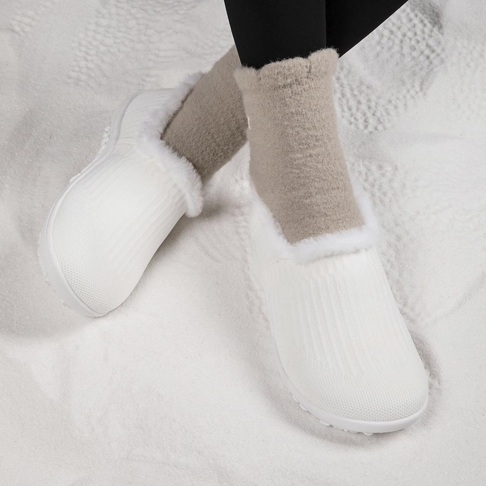 Women's Winter Cotton Slip-On Flats Ultra-Lightweight Breathable Zero Drop Anti-Slip Sole Casual Fashion Comfortable All-Season Sneakers Women's Winter Cotton Slip-On Flats Ultra-Lightweight Breathable Zero Drop Anti-Slip Sole Casual Fashion Comfortable All-Season Sneakers