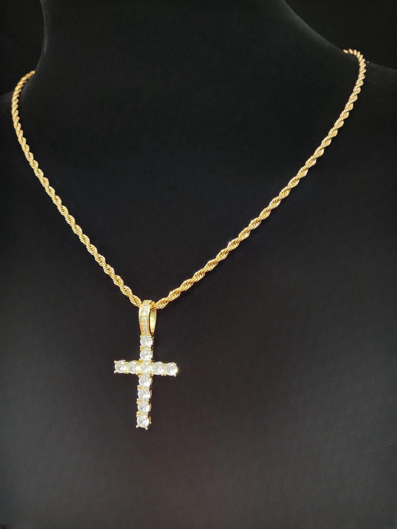 Artificial Zircon Cross Pendant Twist Chain Necklace Zirconia Cross Pendant, Punk Style Cross Chain Design Jewelry for Party, Daily Decor, Trendy All-match & Exquisite Jewelry for Birthday Gift, Glitter Cross Pendant