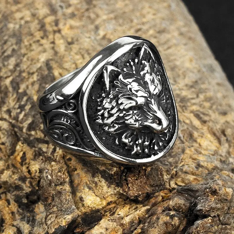 Vintage Titanium Steel Viking Wolf Head Ring for Men, Domineering Nordic Punk Street Jewelry, Retro Look Male Wear with Viking Theme Gift Ideas