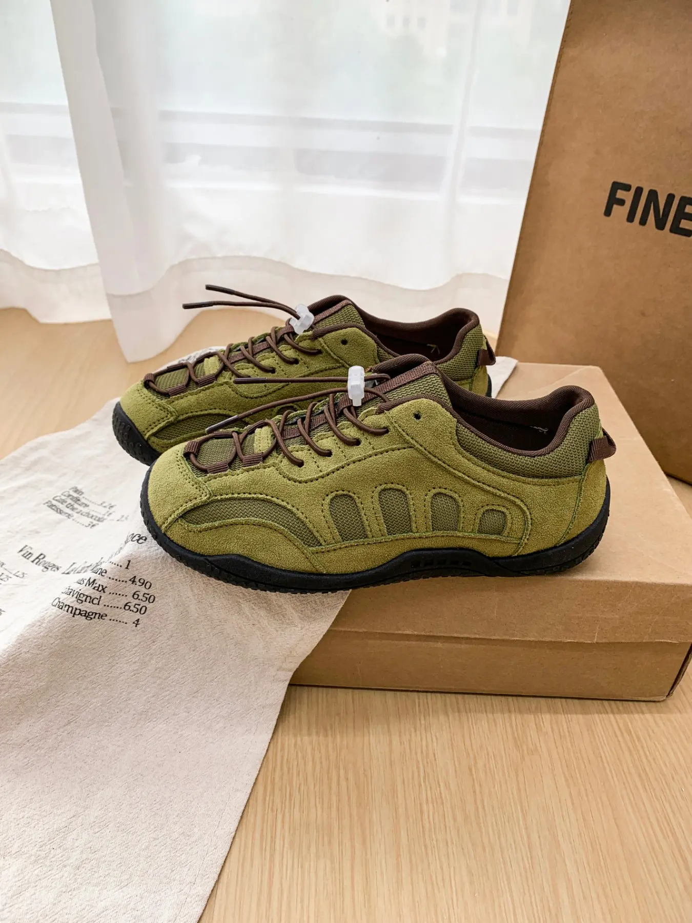 Women's Retro Olive Outdoor Hiking Shoes, Breathable Leather Low Top Sneakers, Comfortable Rubber Sole, All-Season Fashion Footwear