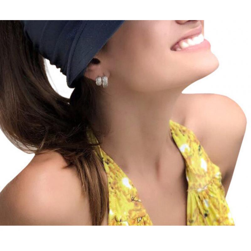 Women's Wide-Brim Sun Hat, Casual Outdoor Beach Sun Hat, Essential for Travel and Beach Parties, Spring and Summer Women's Beach Sun Hat, with Ponytail Hole Design