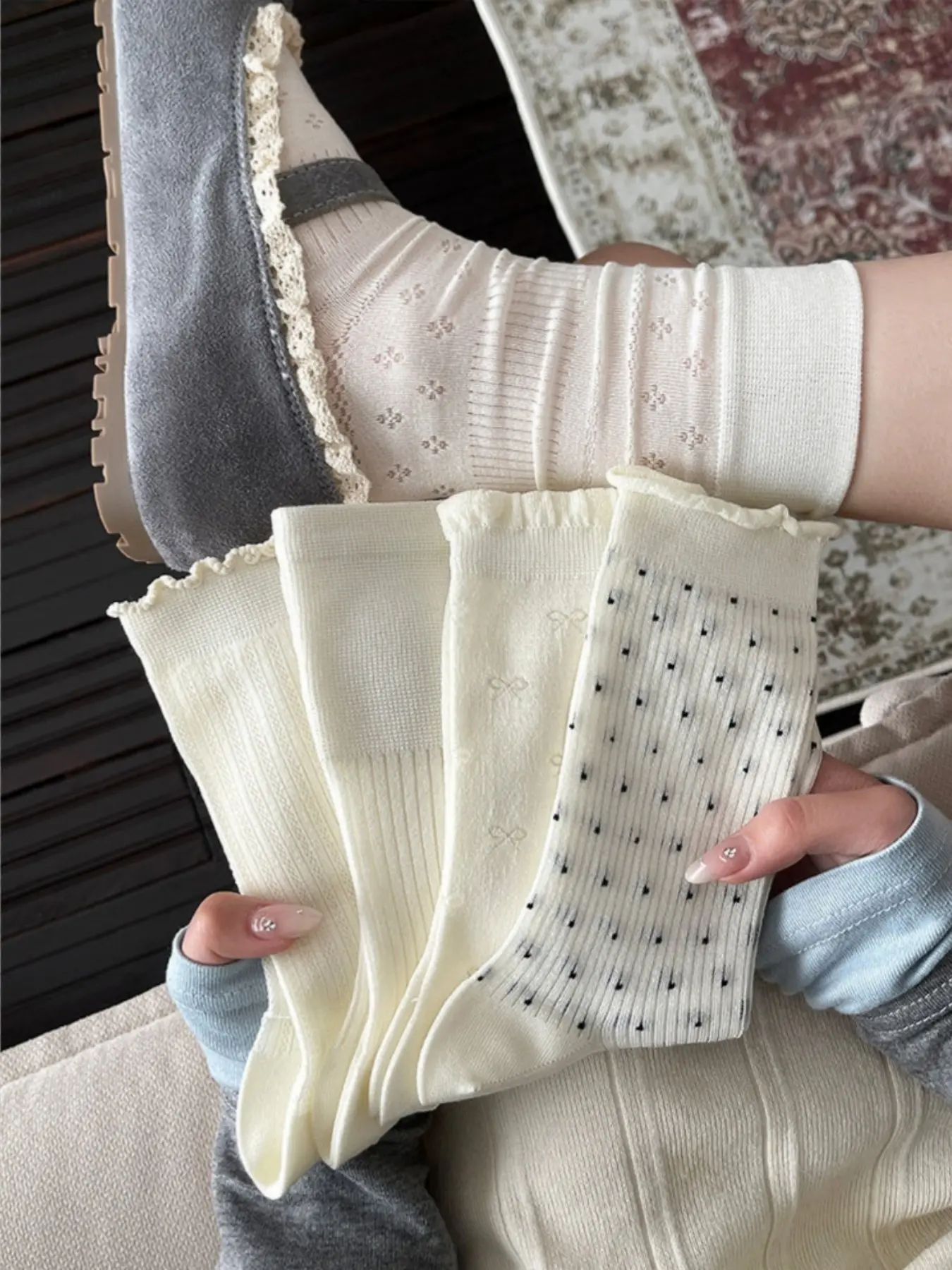 5 Pairs of Women's Versatile Comfortable Everyday Trendy Girl-Style Ruffled Vertical Striped Polka Dot Mid-Calf Socks