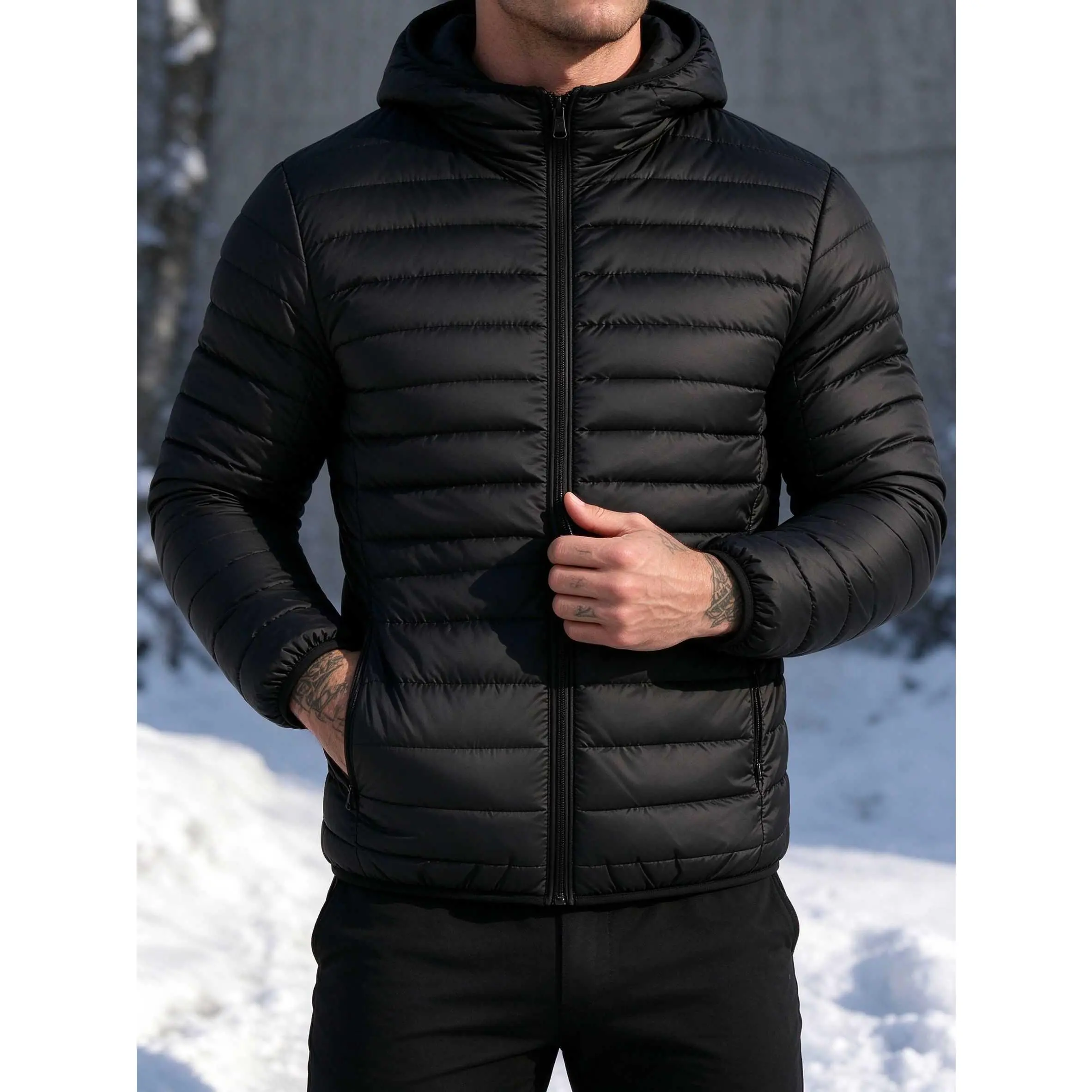 Men's fashionable trend hooded warm jacket, featuring excellent insulation performance.It adopts a lightweight quilted structure and is equipped with a full zipper closure design.It is suitable for outdoor activities and daily casual wear in cold weathe