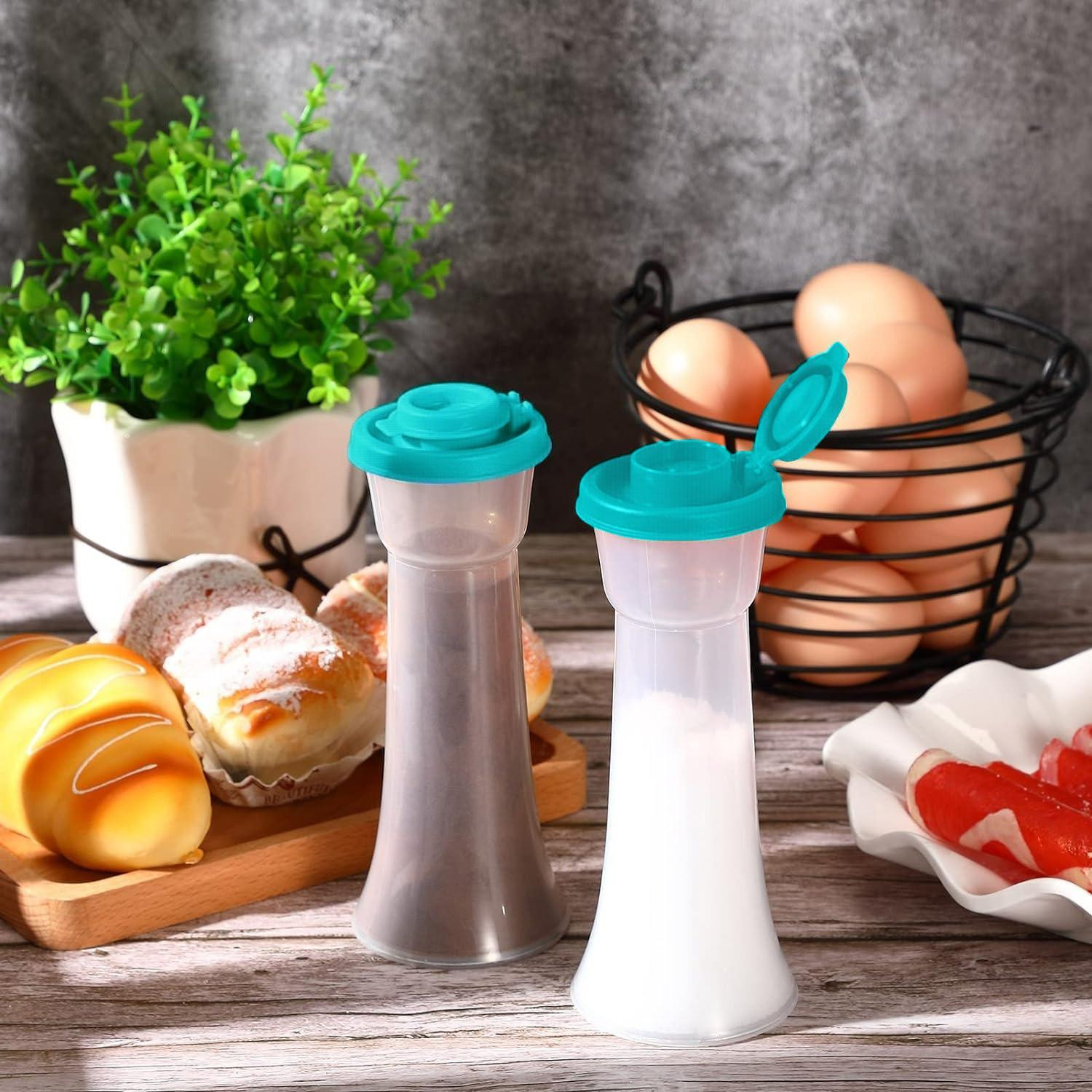 Salt & Pepper Shaker Set, 2 Counts/set Large Plastic Salt & Pepper Shakers with Lids, Moisture-Proof Seasoning Bottles for Home Kitchen and Restaurant, Salt Pepper Shakers