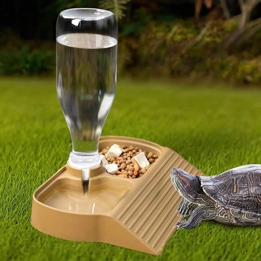1PC Multi-Functional Feeder Bowl for Land Tortoises, Automatic Watering Device with Slope, Easy-To-Clean Feeding Food and Water Dish Pet Feeder for Reptiles