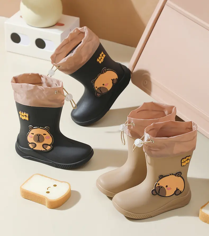 Capybara Rubber Boots For Kids Anti-Slip Youngsters's Mid-Calf Rain Boots With Elastic Band Boy and Girl Comfortable Rain Shoes