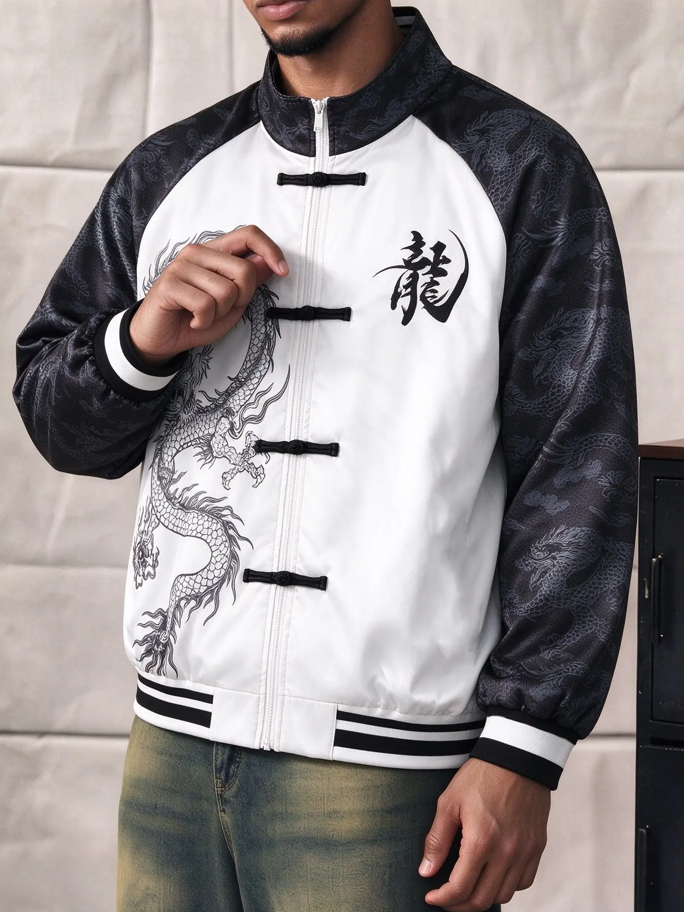 Men's Streetwear Stand Collar Dragon Print Baseball Jacket, Slim Fit Casual Style, High Visibility for Music Festivals and Spring Fall Commute