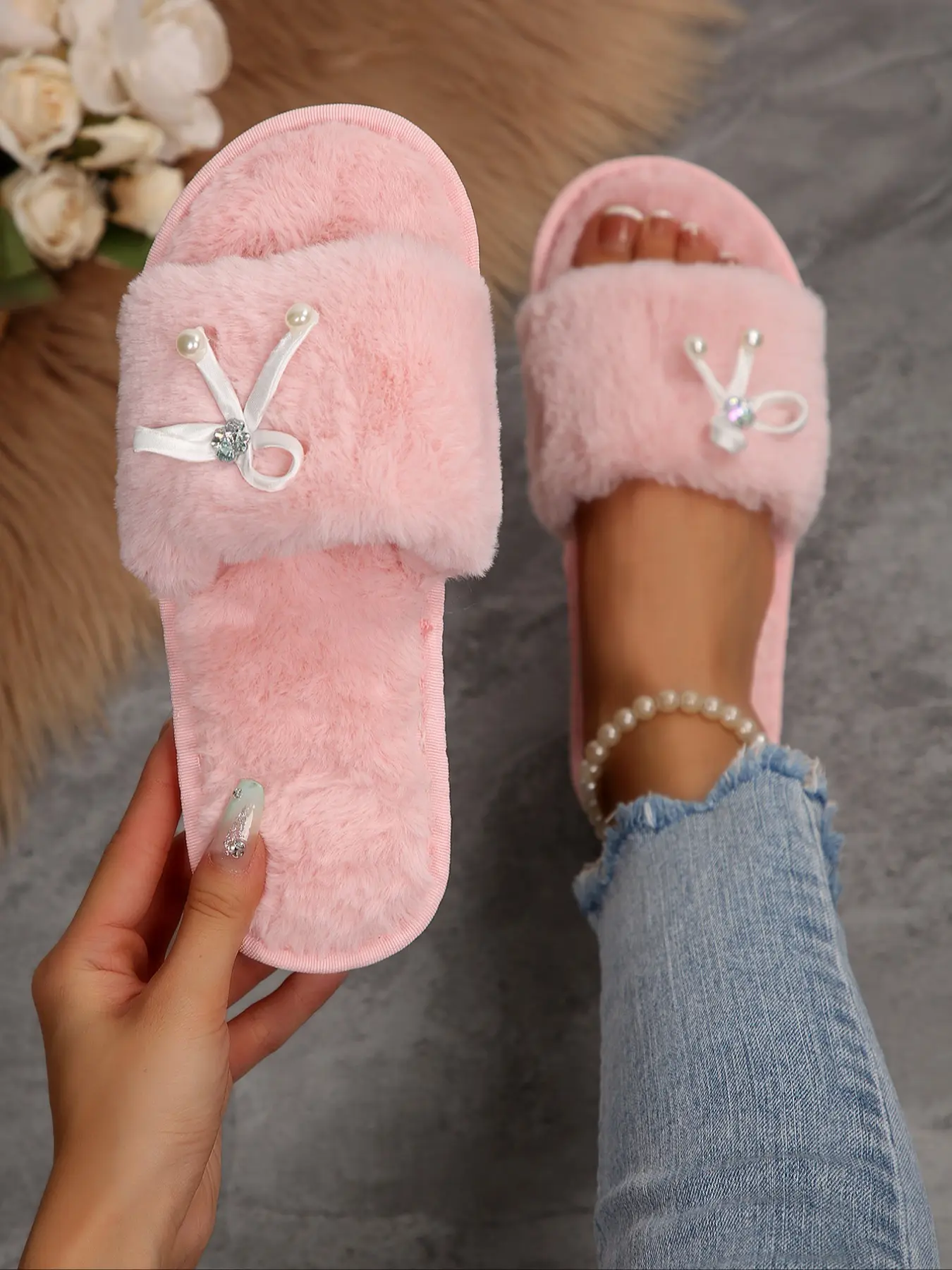 Women’s Cute Fuzzy Open Toe Slippers with Faux Pearl Bow Decor, Warm Fluffy House Shoes, Breathable Comfort Footwear for Indoor Relaxation & Outdoor Wear