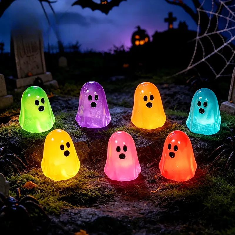 Glow In Dark Cute Ghost Resin Bead Set, Random Pattern Luminous Decorative Charms, Perfect Halloween Party Ornaments, Micro Landscape Filler & DIY Craft Material, 20/50 Packs Household Interior Decor Accessories