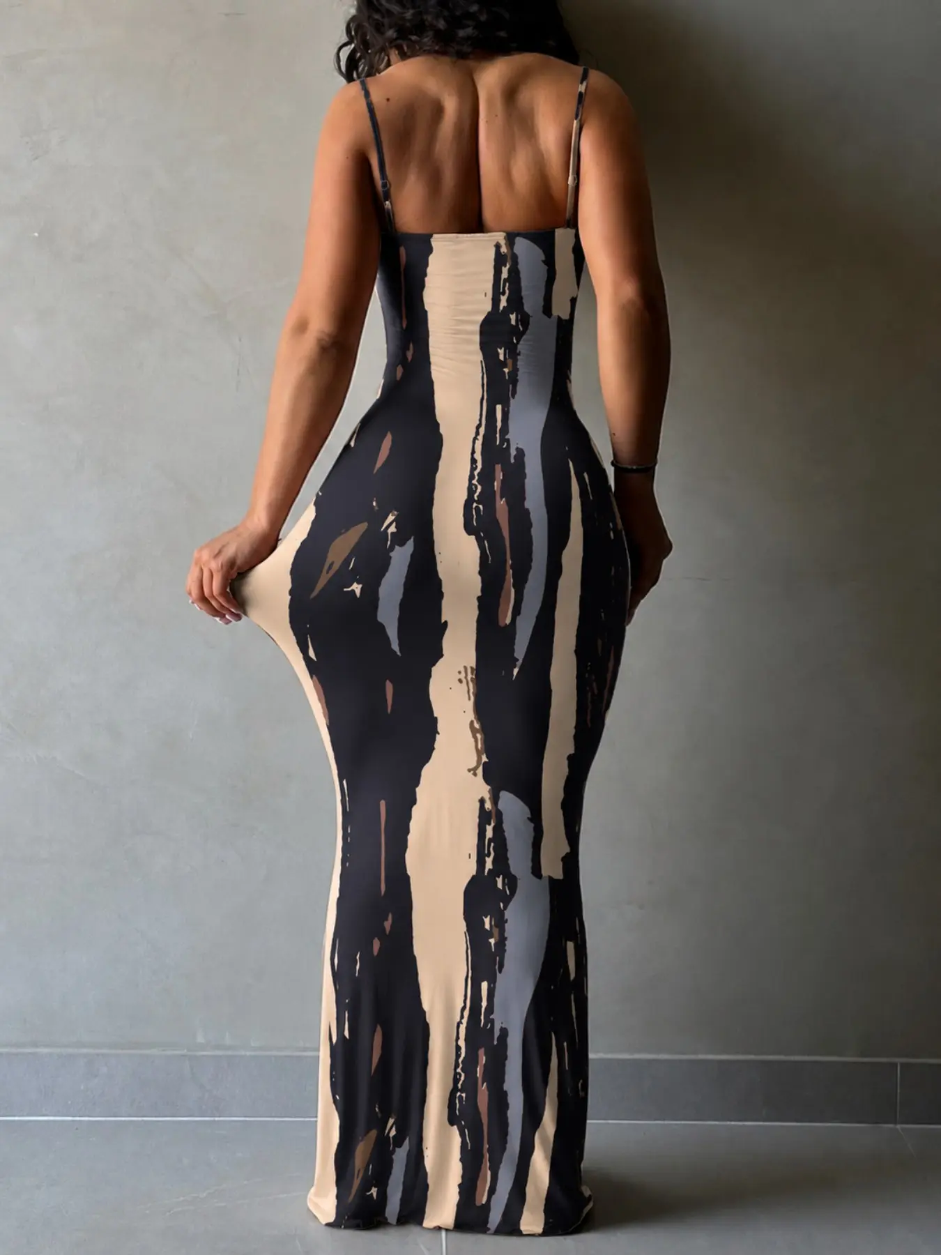 Women's Soft Abstract Striped Spaghetti-Strap Maxi Dress, Slim Bodycon Mermaid Long Dress, Retro Print Summer Club Beach Vacation Sundress
