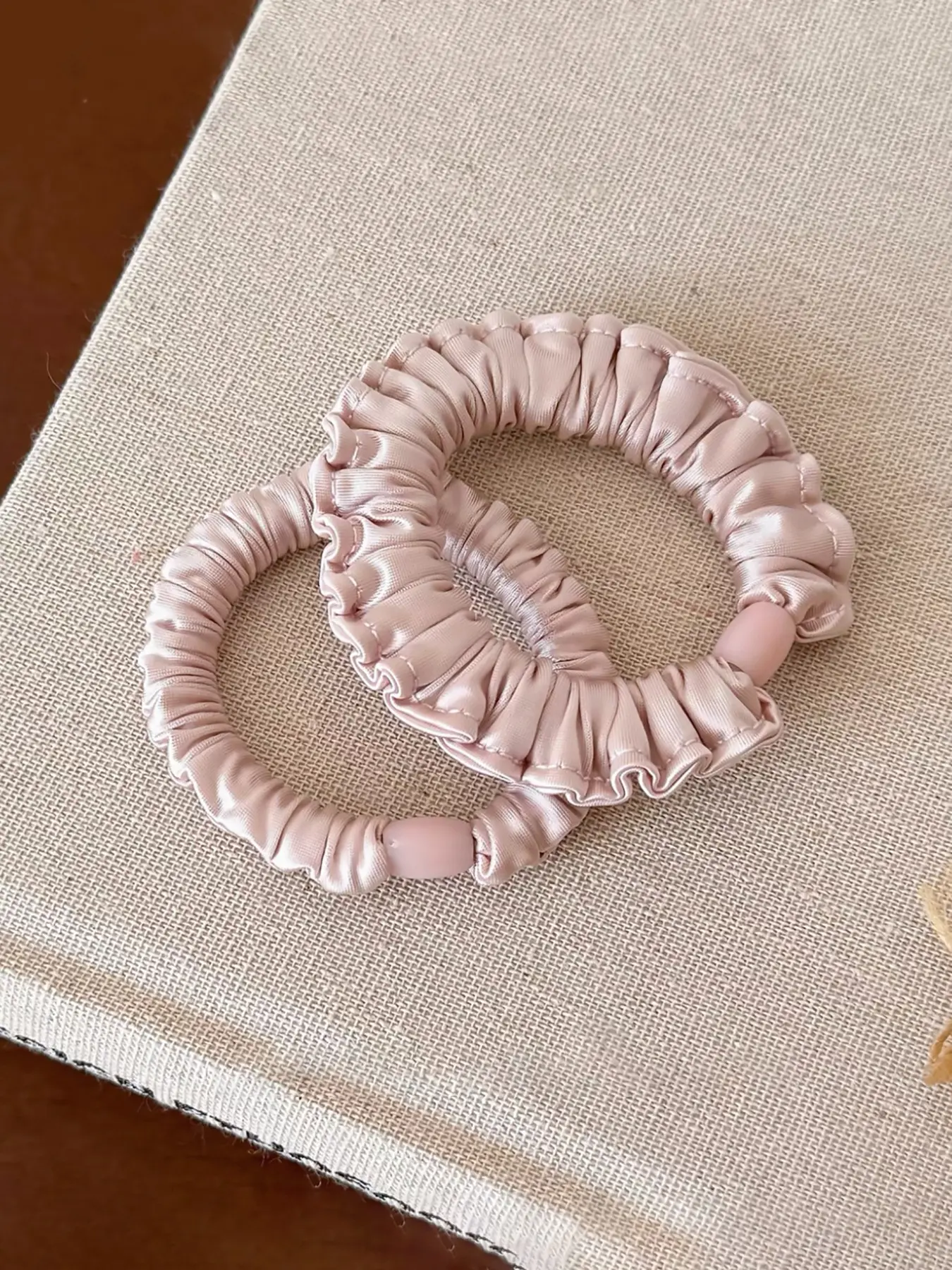 2pcs Simple Sweet Satin Pleated Hair Ties Scrunchies, High Elasticity Durable Ponytail Bands, Versatile Basic Hair Accessories