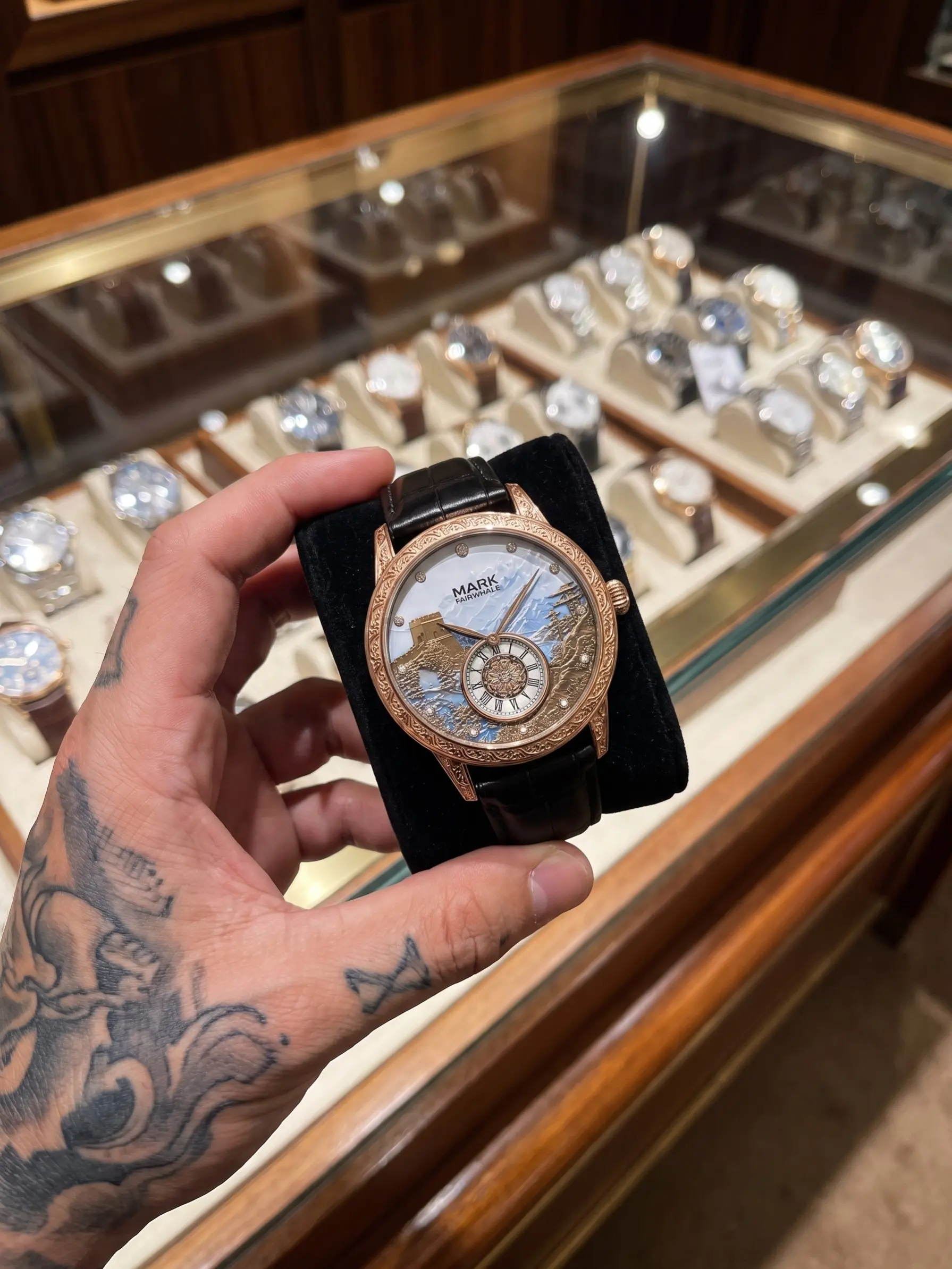 Mark Fairwahle Vintage Style Men's Mechanical Watch, Full Automatic Engraved Design, Great Wall Series, Model Fw-6063, Analog Wristwatch