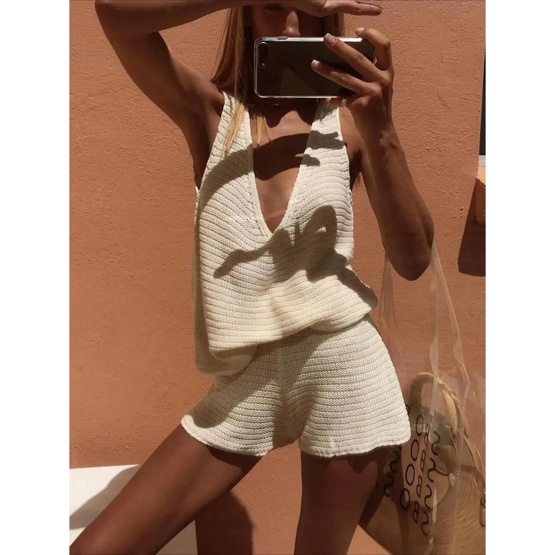Women's Two-Piece Set, Sleeveless V-Neck Soft Knit Top and Short Pants, Elegant Y2K Style, Spring Summer Fashion, Casual Date, Everyday Clothes