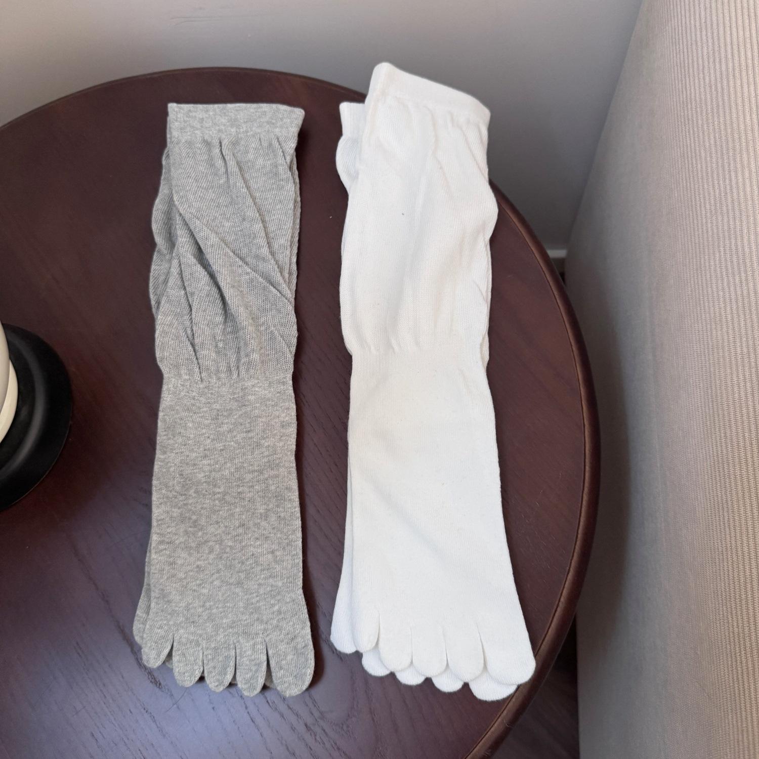 Five-toe ballet dance training, breathable and comfortable for barefoot use, with a split-toe design suitable for line dancing, comfortable ankle socks