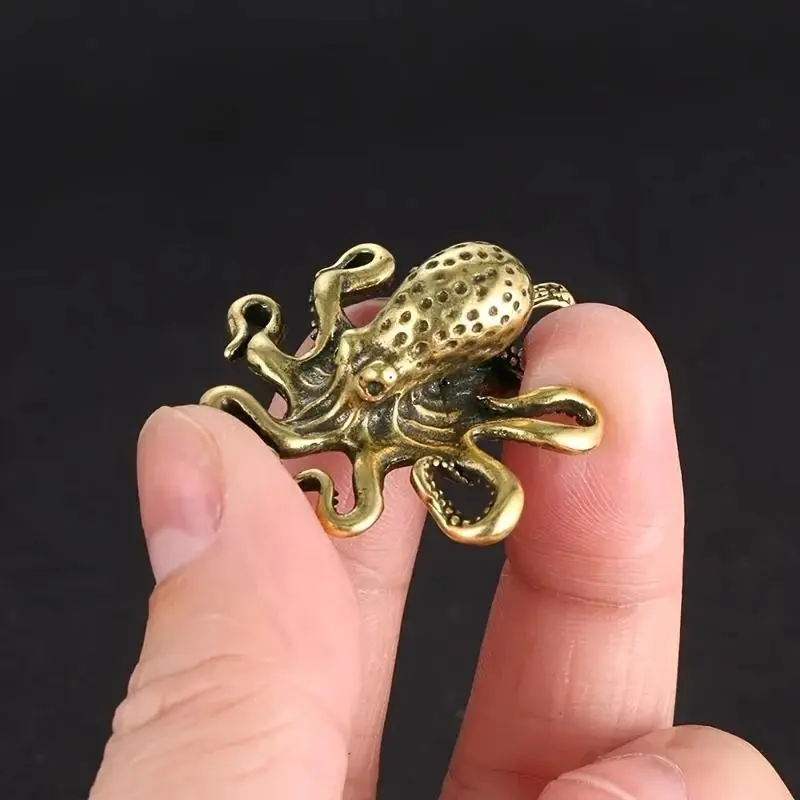 Solid Brass Octopus Ornament, Animal Handmade Craft, Office Desk Decor, Gift Idea, Pure Brass Sculpture, Collectible Figurines, Unique Home Decoration