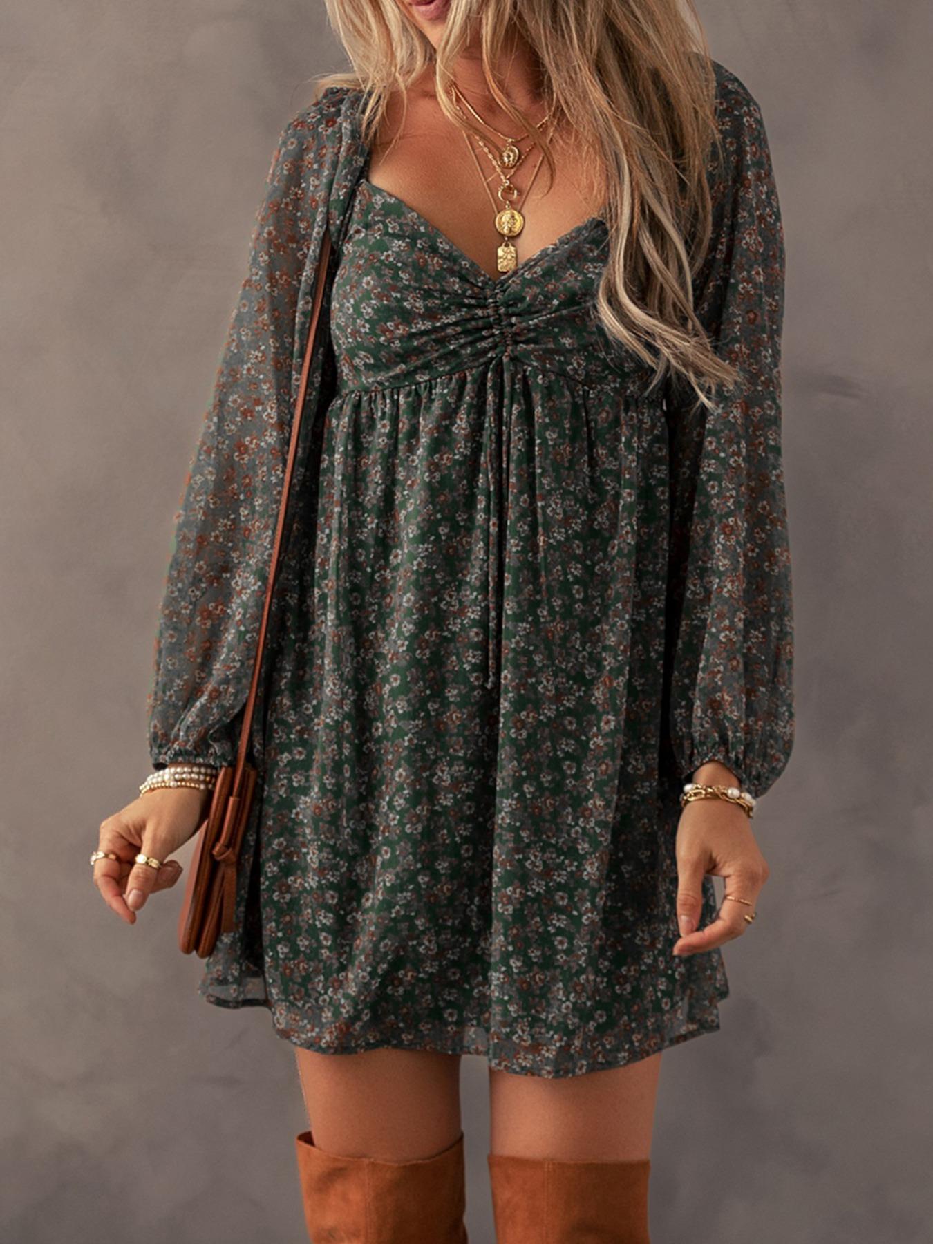 Women's Ditsy Floral Print Sweetheart Neck Shirred Back Dress, Boho Fashion Casual Puff Sleeve Dress for Daily Holiday Vacation Wear, Ladies Dress for All Seasons