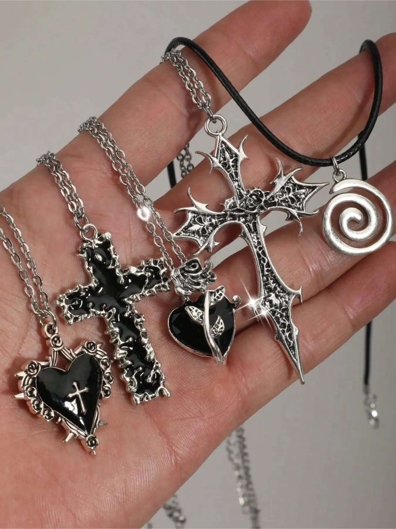 5pcs Y2K Retro Gothic Punk Rock Style Rhinestone Decorated Heart, Rose, Cross, Wing, Spiral Pendant Necklace Set, Stainless Steel Chain, Ins Hiphop Boho Chic Heart Lock Pendant Necklace