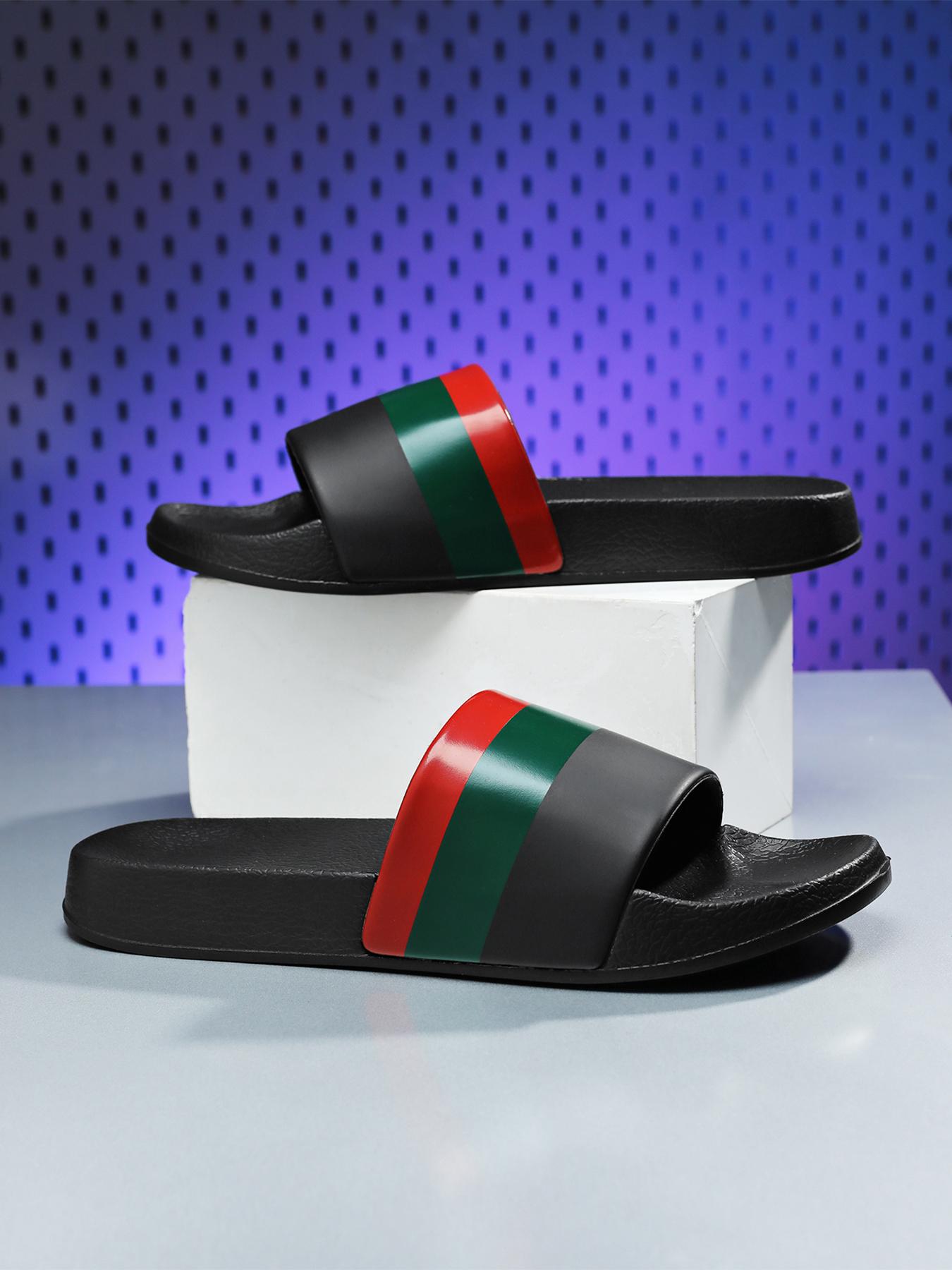 Trendy brand slippers for men to wear outside in summer, anti-slip and wear-resistant, outdoor casual beach cooling slippers, home bathroom bathing one-line slippers