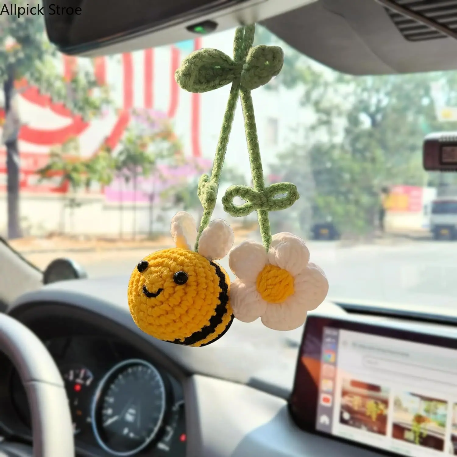 Handmade Crochet Bee Daisy Rearview Mirror Charm, Cute-Fun Car Accessory, Boho Car Decor, Bag Charm for Luggage & Bags, Gift for Women, Cars Car Interior Decorative Car Hanger Ornament tiktokshopbacktoschool