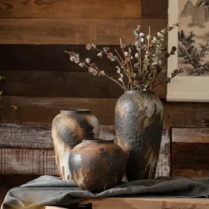 Rustic Style Ceramic Vase, Farmhouse Terracotta Flower Vase, Ideal for Living Room, Vintage Pottery Decor, Shelf, Tabletop, Doorway Decoration