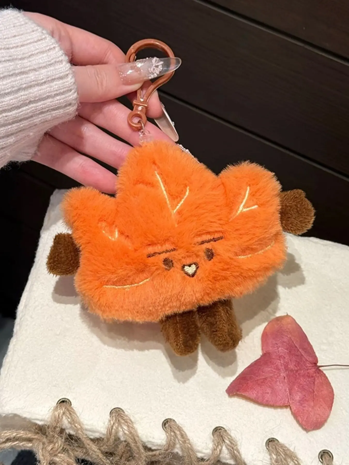 Maple Leaf Plush, Cute Maple Leaf Bag Charm, Fun Gift for Girlfriend or Best Friend, Adorable Accessory, Creative Present Idea, Cute Keychains