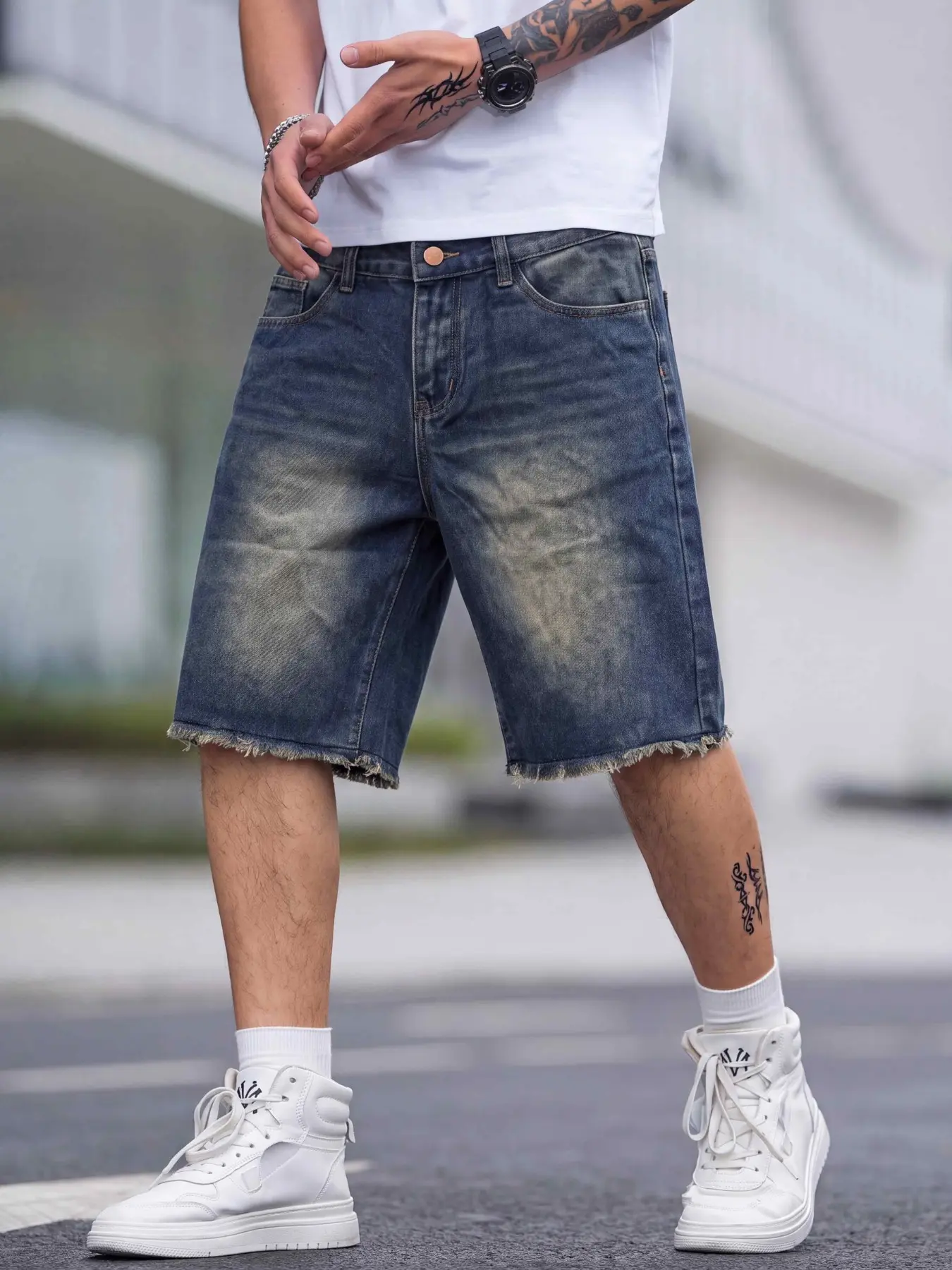 Men's Vintage Blue Loose Jeans, Slouchy Jeans, Fringe Hem Design, Trendy Fashion, Casual Daily Wear, Mid Waist, Button Fly, Minimalist Style