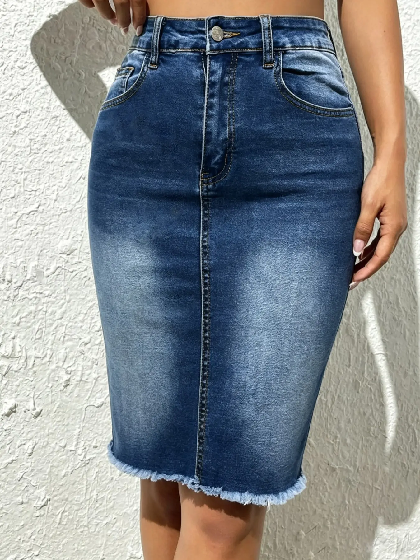 Women's High-Waisted Knee-Length Pencil Skirt for Office and Daily Wear