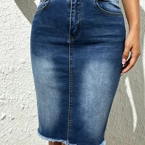 Women's High-Waisted Knee-Length Pencil Skirt for Office and Daily Wear Casual Fitted Skirt