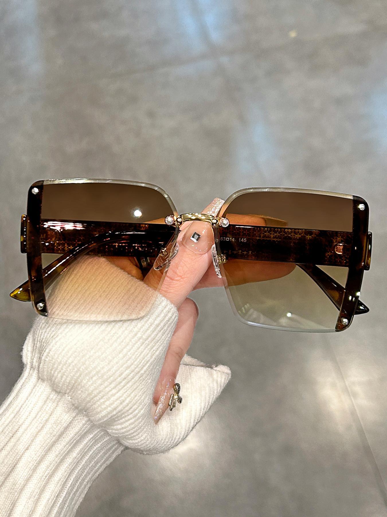 Unisex Elegant Square Frame Ombre Lens Sunglasses, Summer Casual Glasses Trends for Women, Modern Sunglass Reflection for Everyday Outdoor Back To School