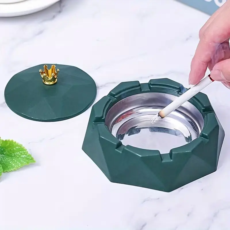 Set with Lid Ashtray, Non-Lead Crystal Glass, No Precious Metal Plating, Bending Design, Ideal for Home Decor & Smoking Accessories